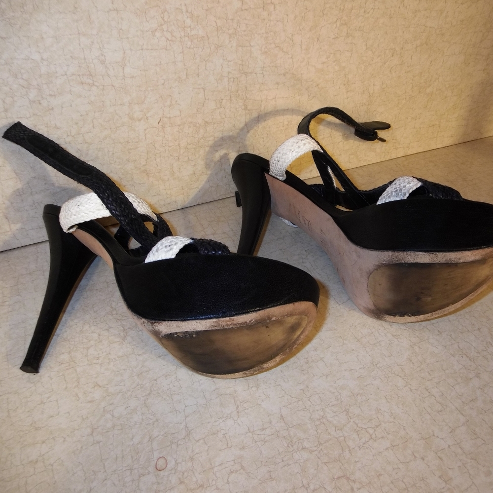 Stuart Weitzman Platform Sandles - image 4